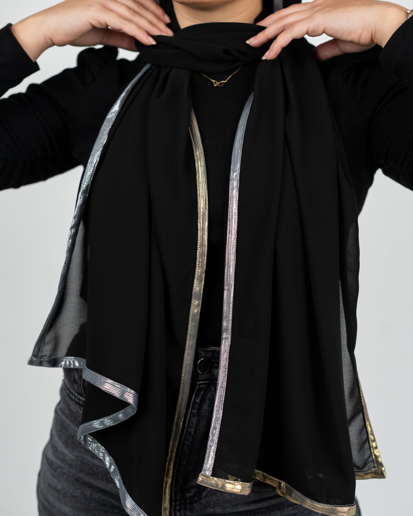 Luxe metallic scarf.