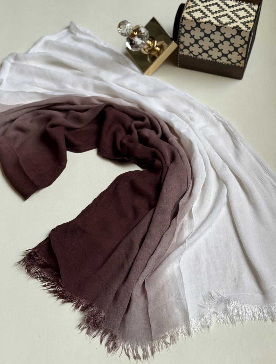 Gradia scarf