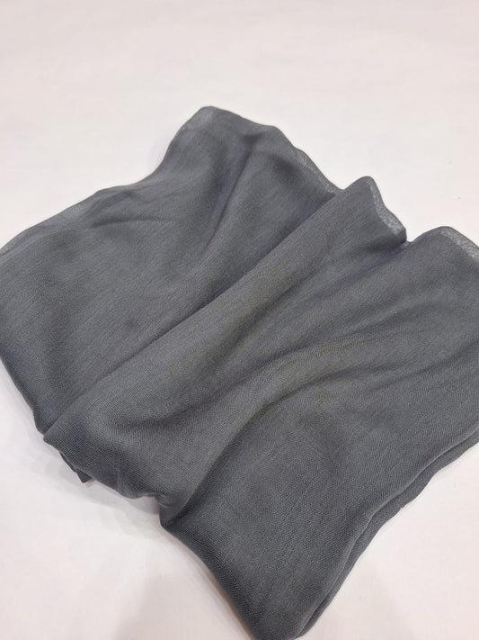 Saga linen scarf