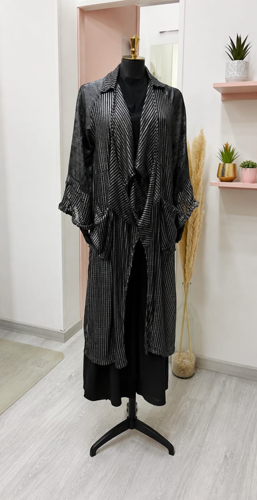 Knitted cardigan