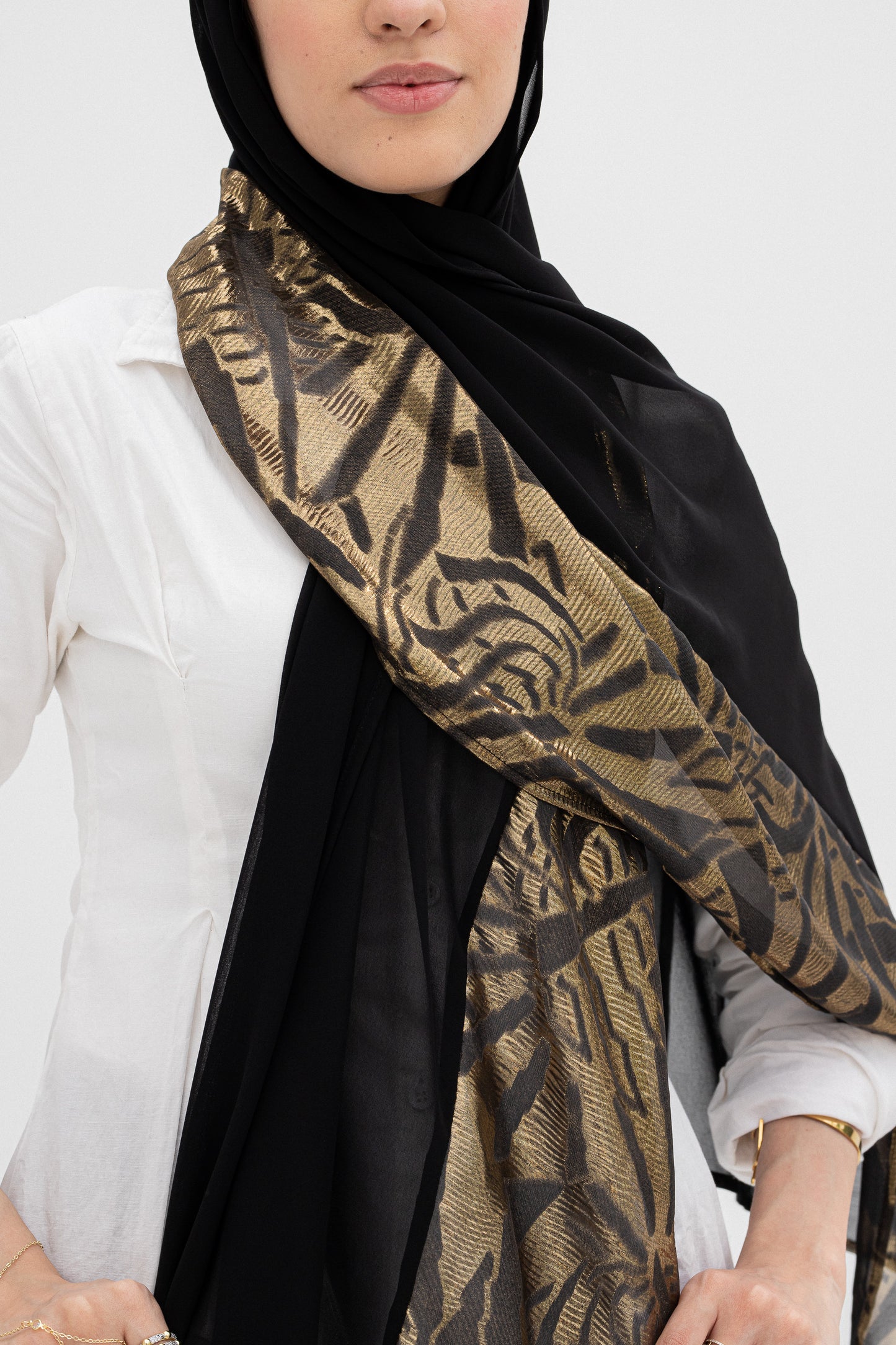 Layyal scarf
