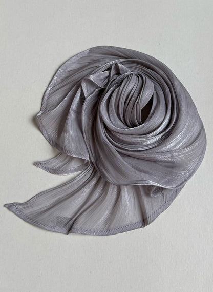 Alma tuck’n scarf.