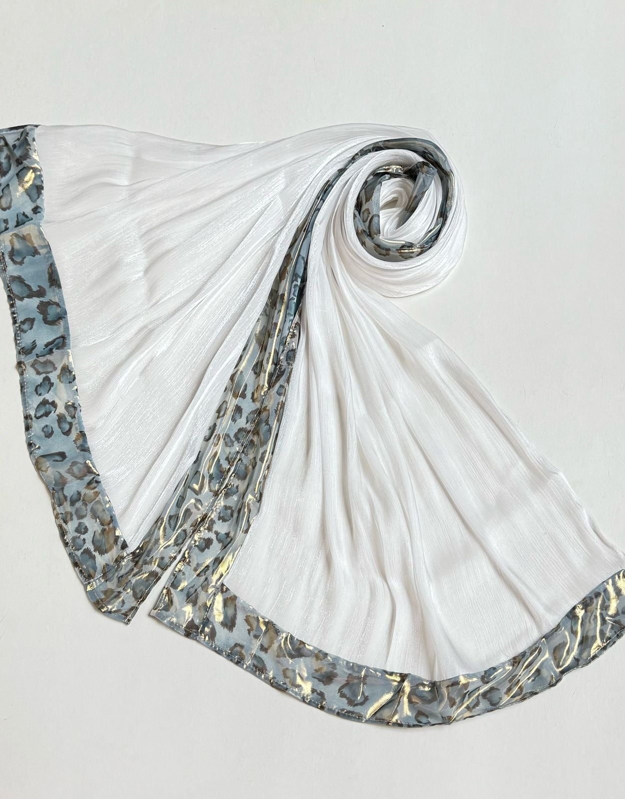 Sereen scarf.