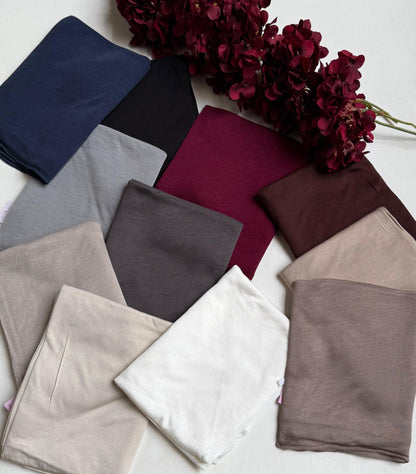 Kuwaiti kleenex scarf