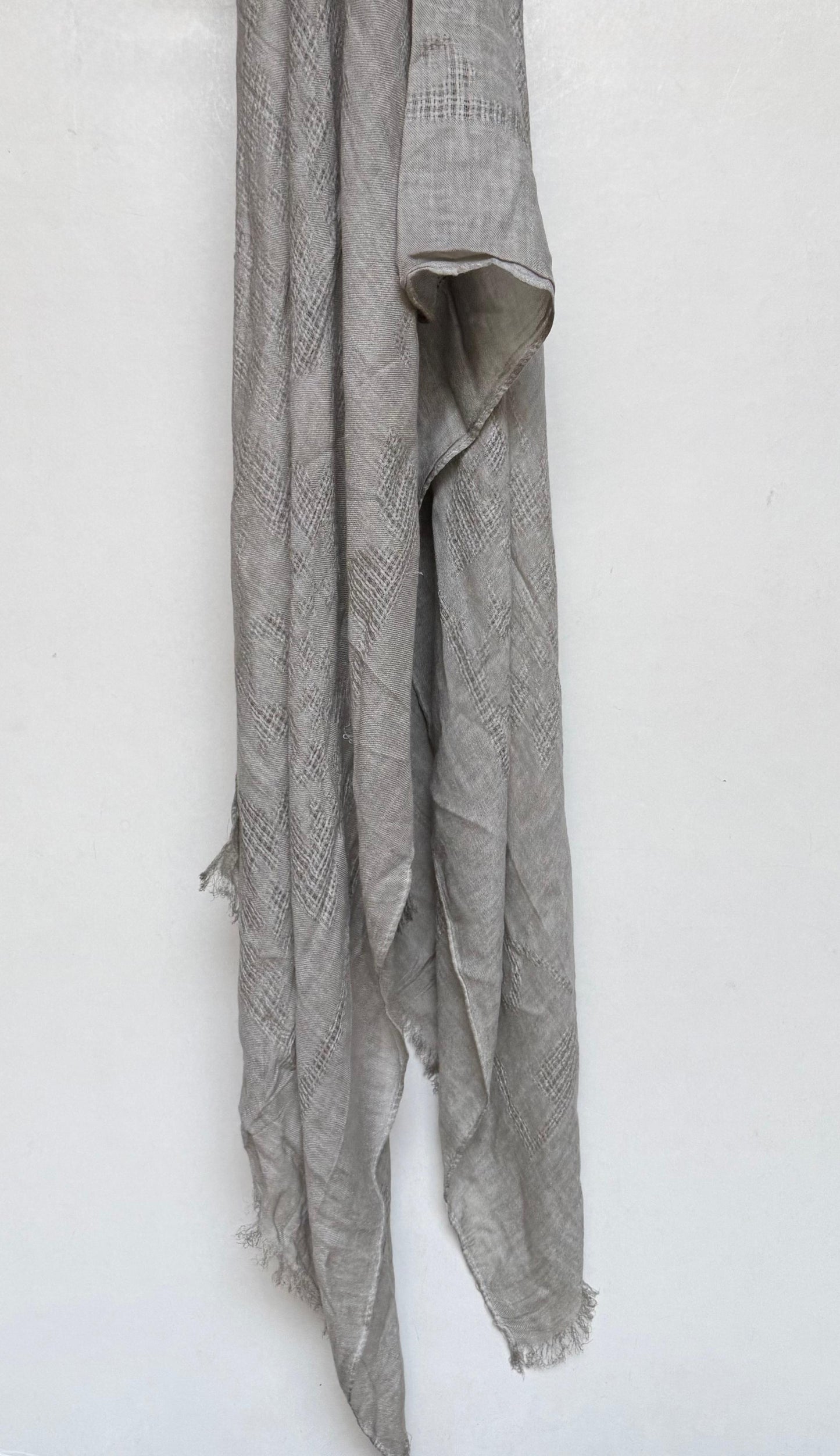 Leeva scarf