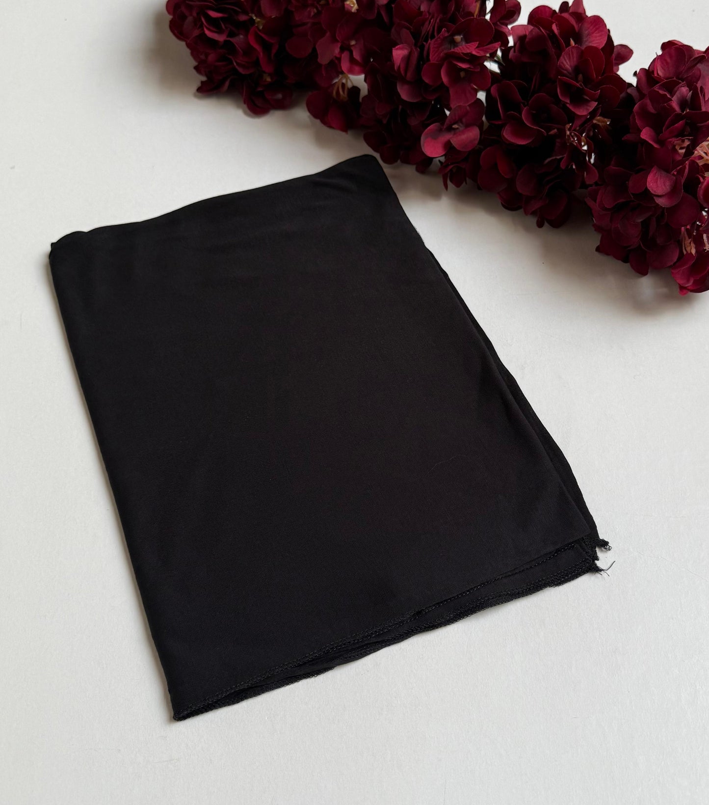 Kuwaiti kleenex scarf