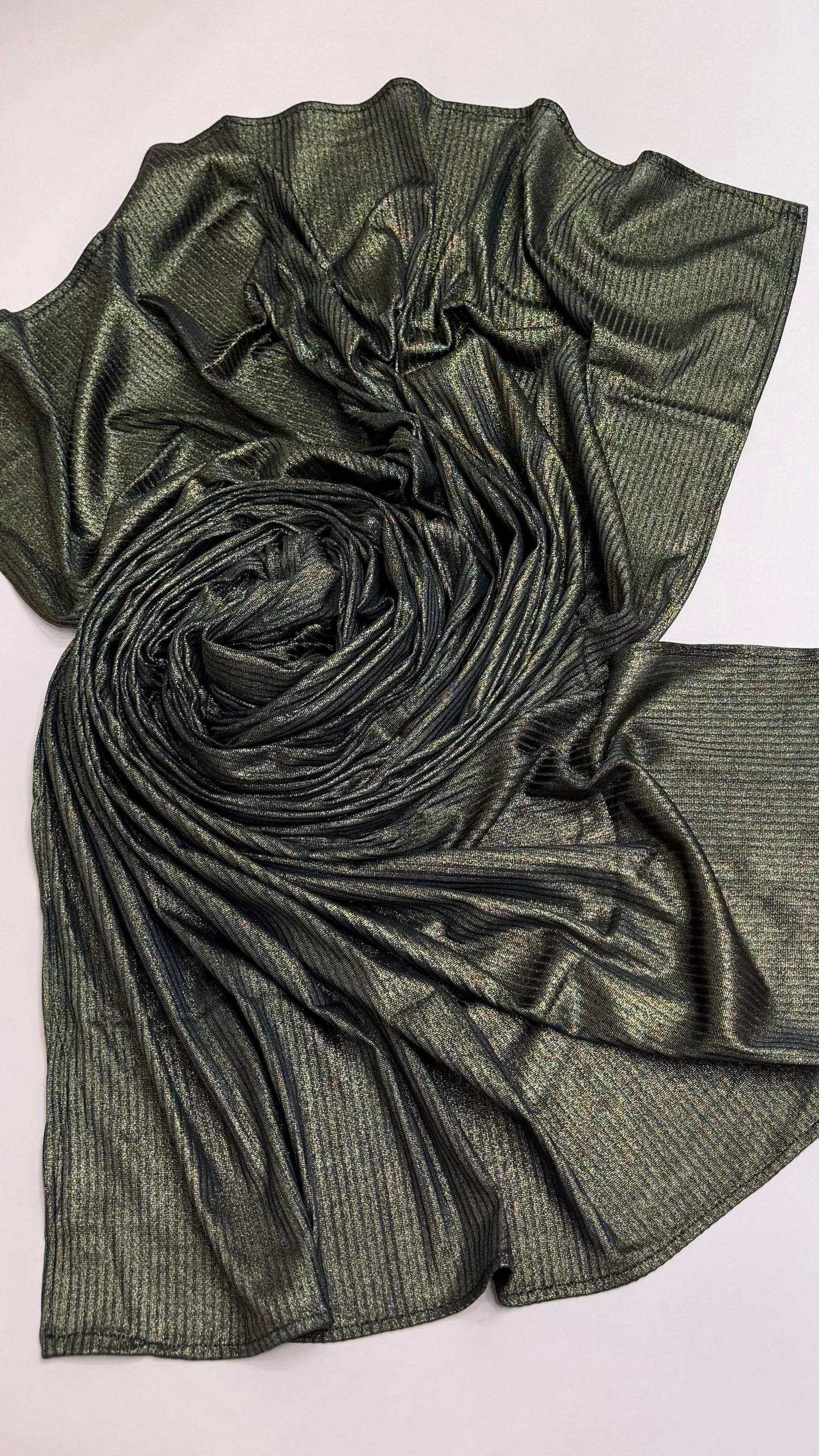 Stripped metallic scarf