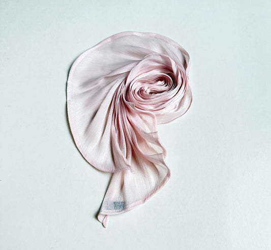 Alma tuck’n scarf.