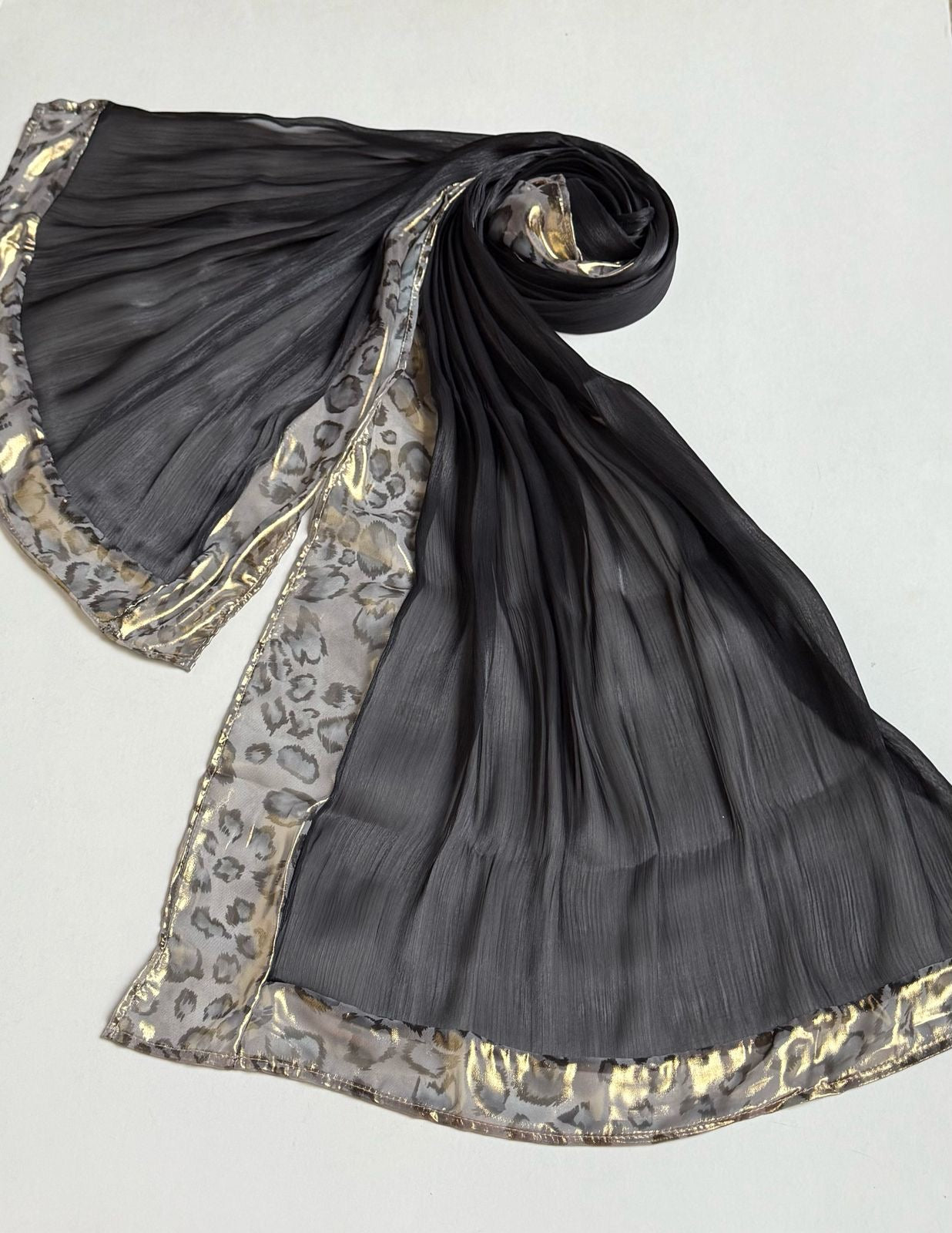Sereen scarf.