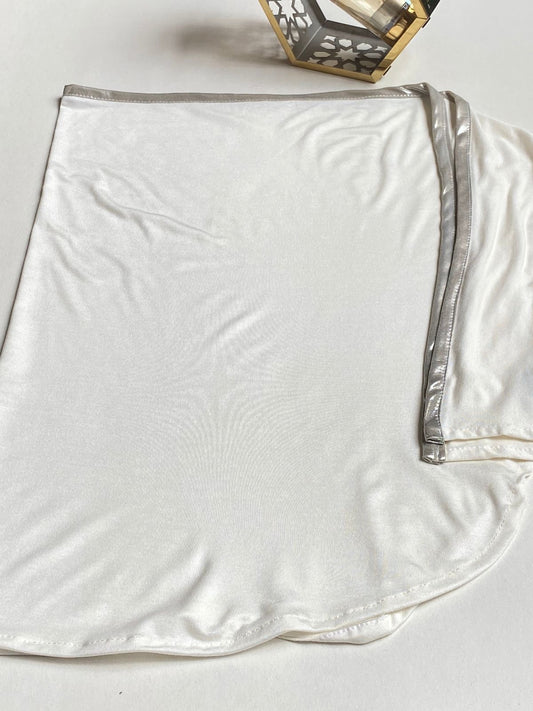 Shimmer cotton lycra tuck’n scarf.