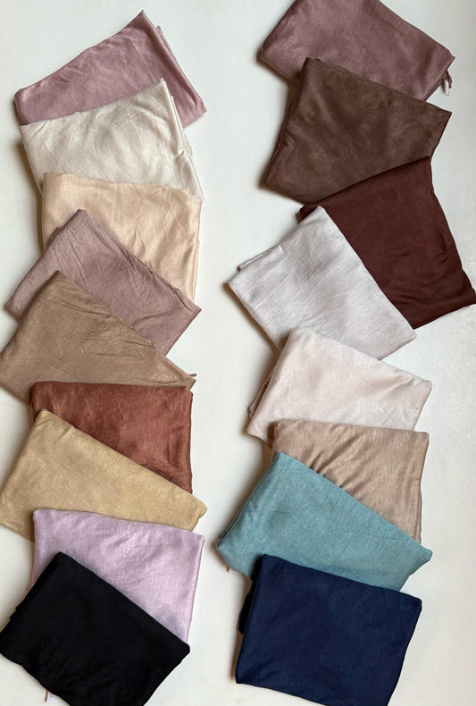 Slip-on scarf.