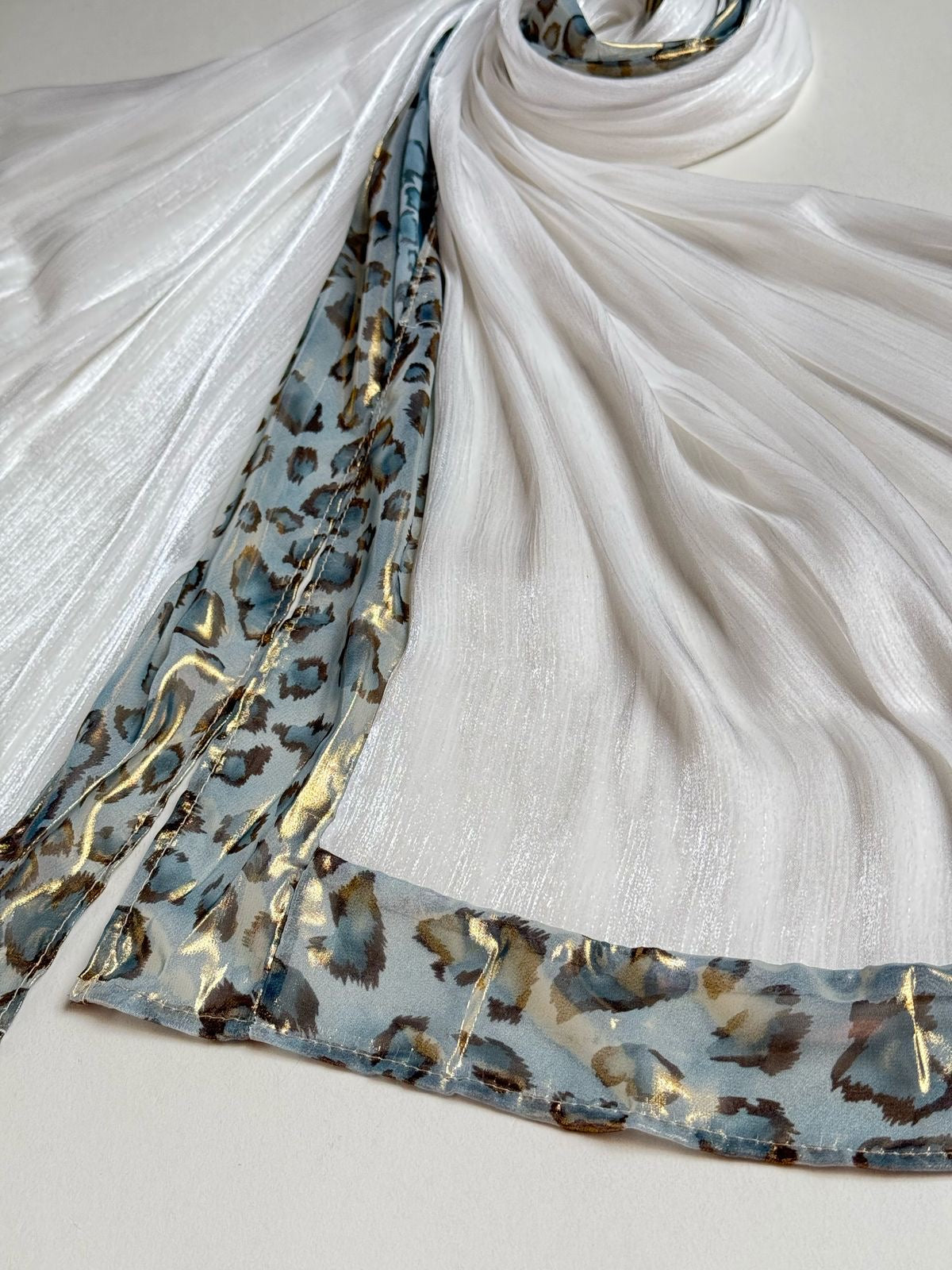 Sereen scarf.