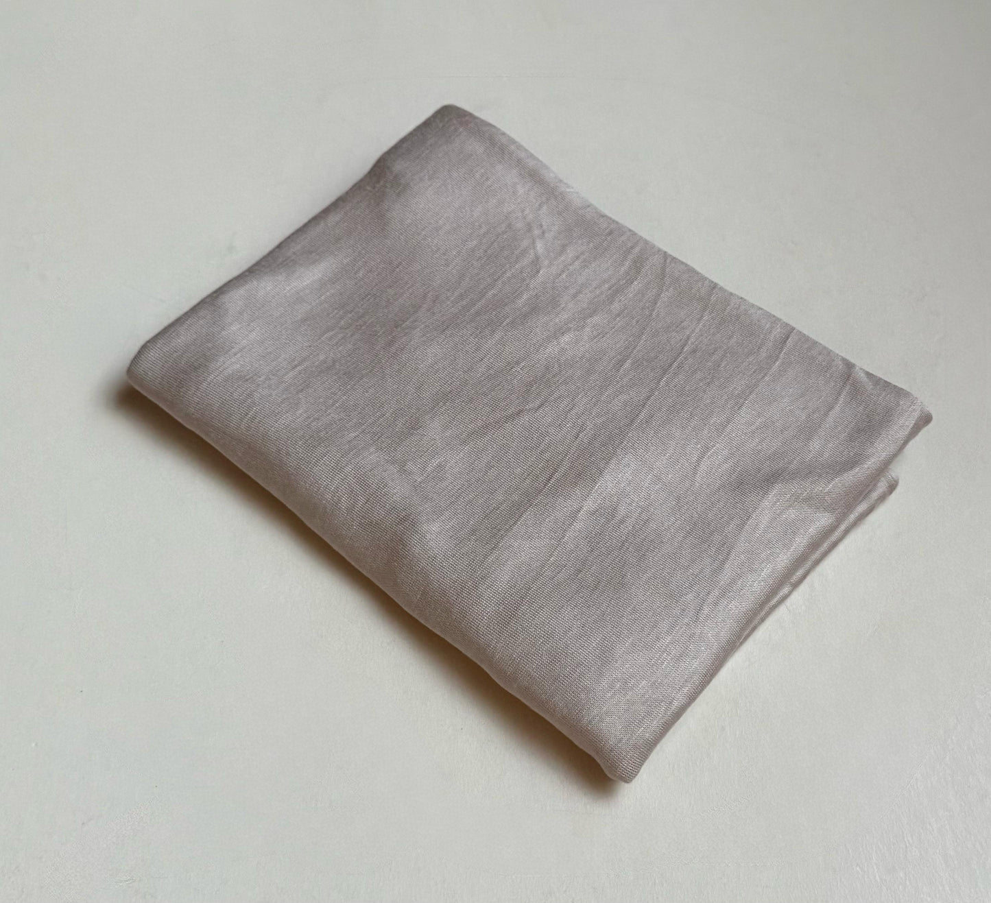 Slip-on scarf.