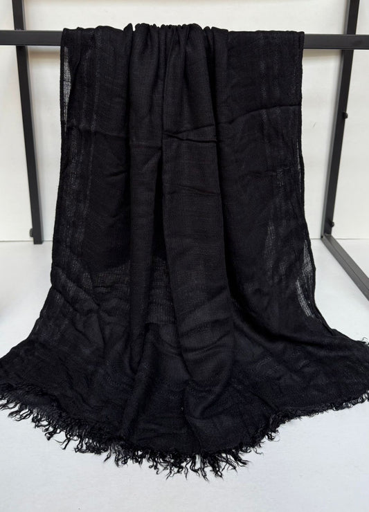 Sera linen scarf on