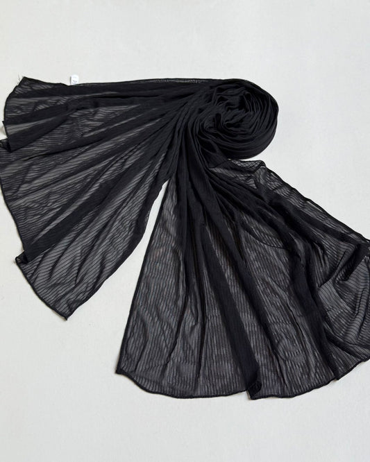 Amoura scarf