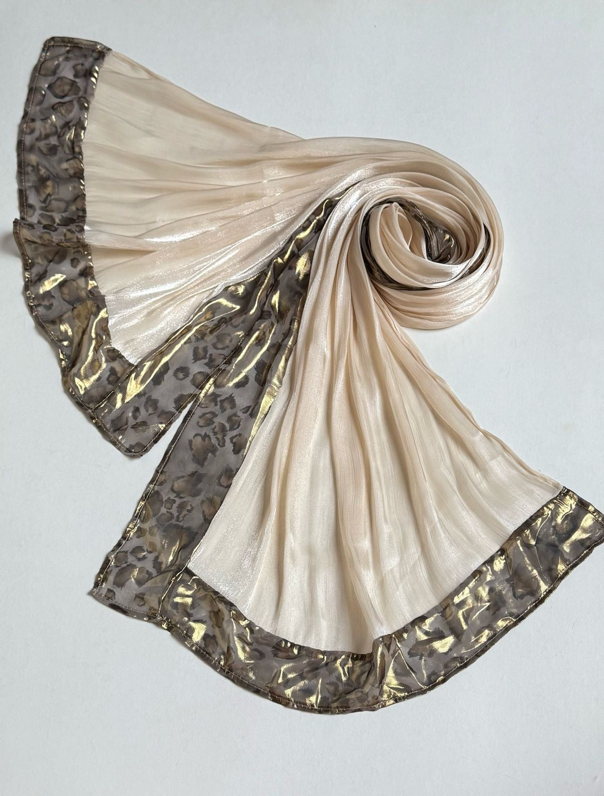 Sereen scarf.