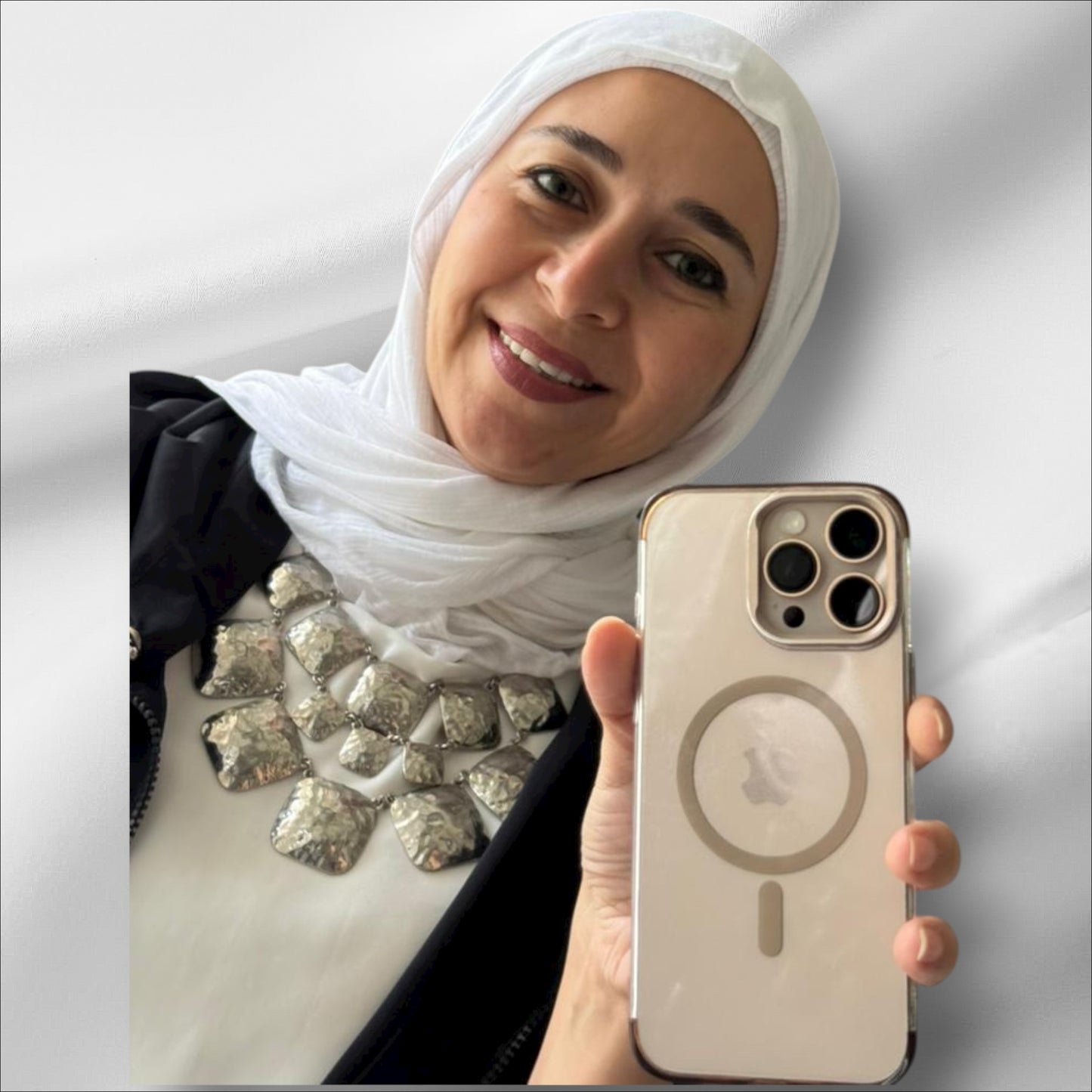 Lulwah tuck’n scarf