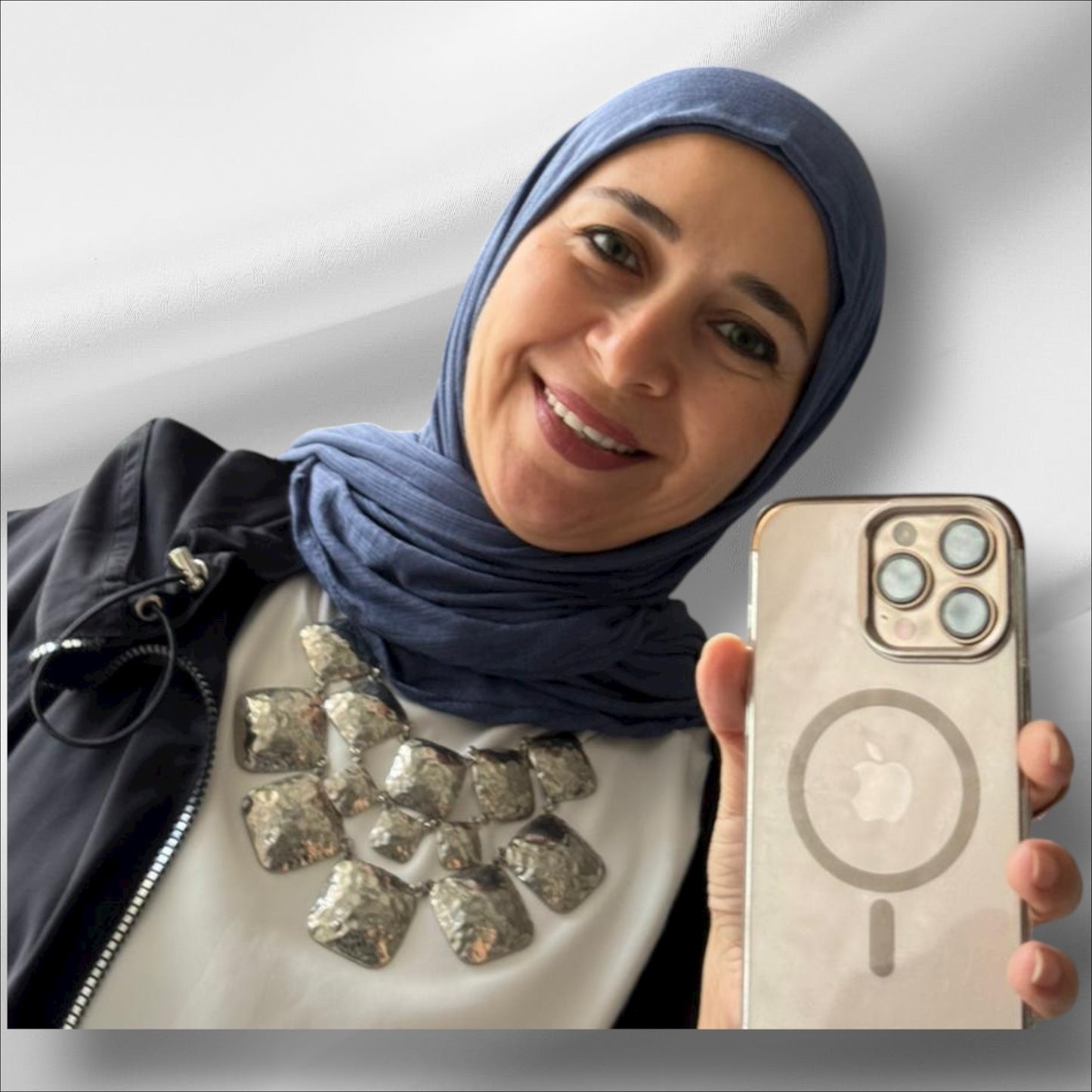 Lulwah tuck’n scarf