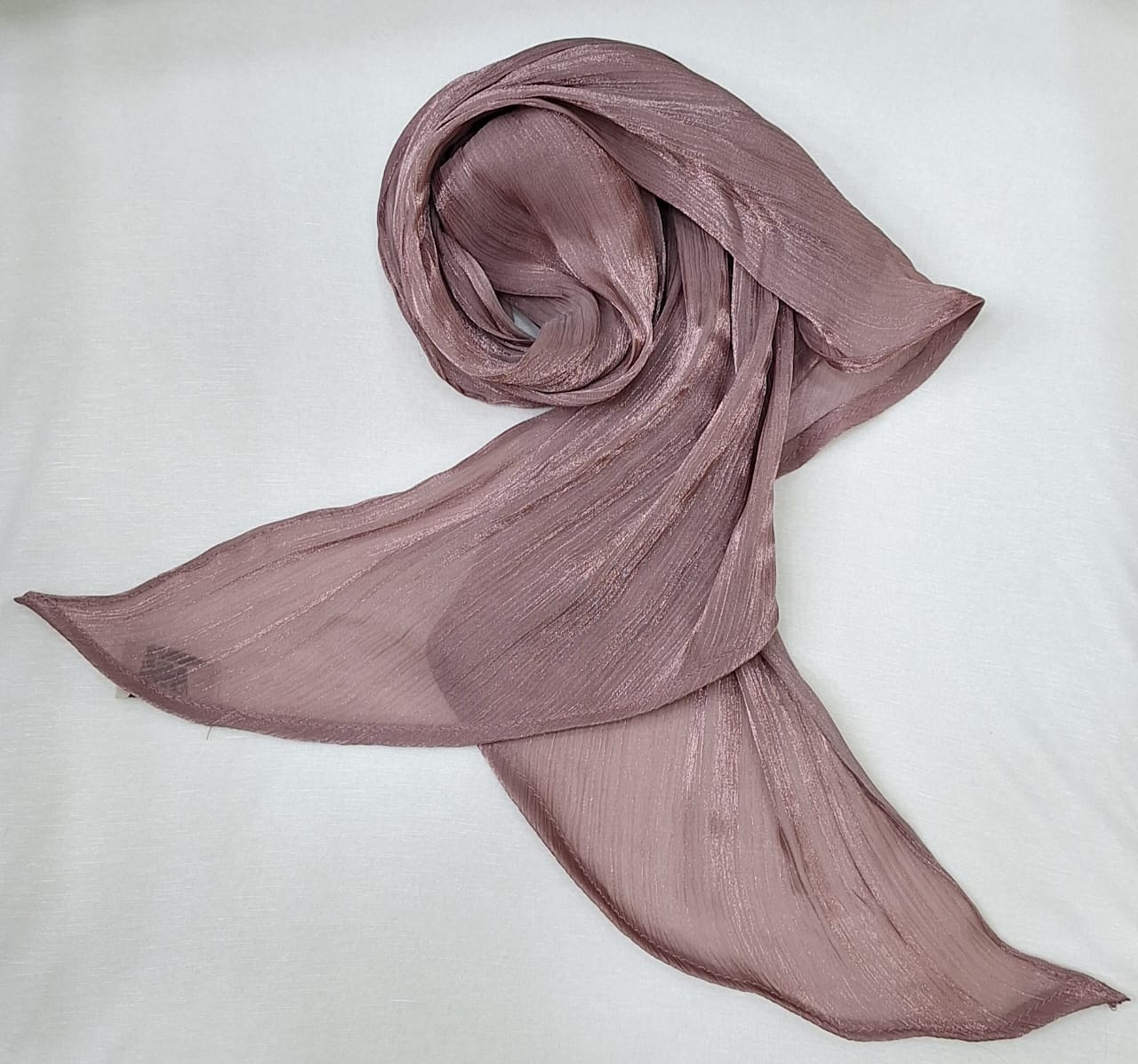Alma tuck’n scarf.