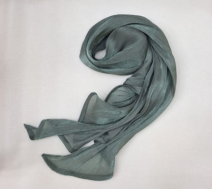 Alma tuck’n scarf.