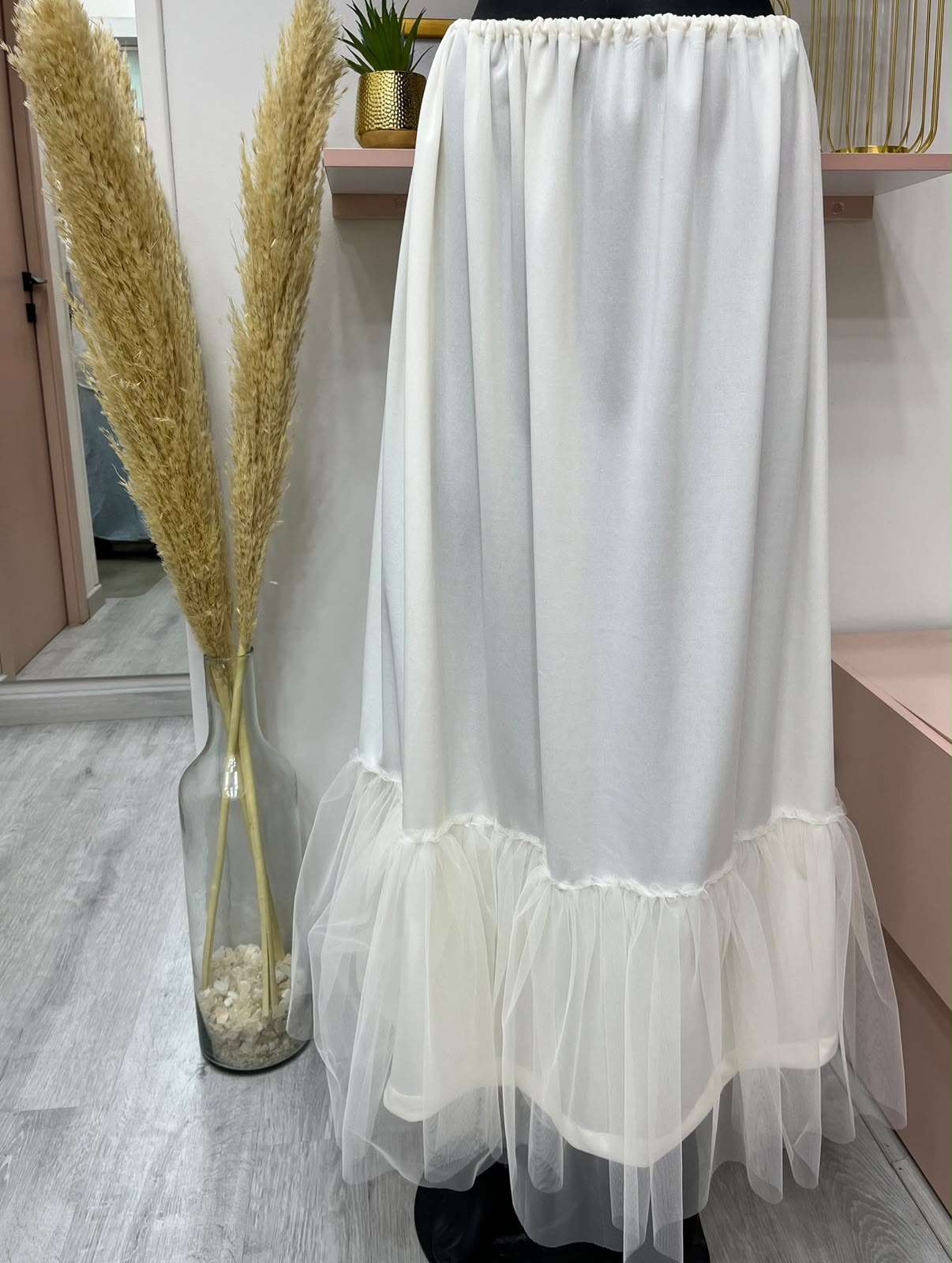 Skirt tulle extension