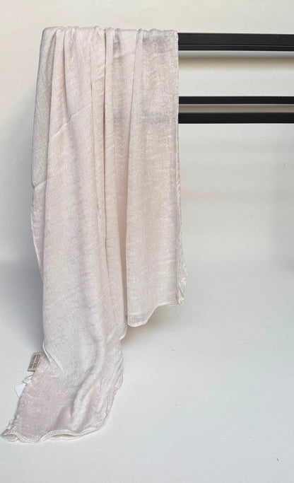 Laya scarf.