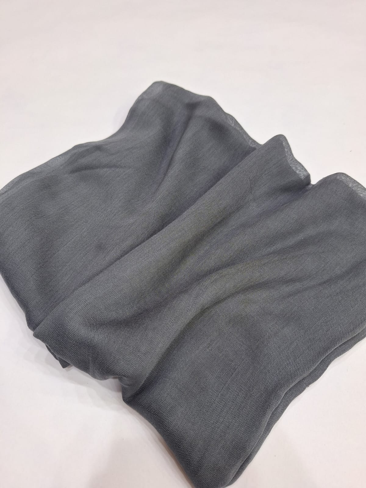 Saga linen scarf