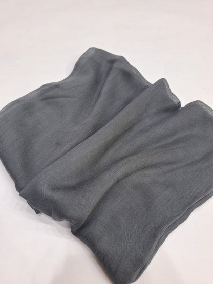 Saga linen scarf