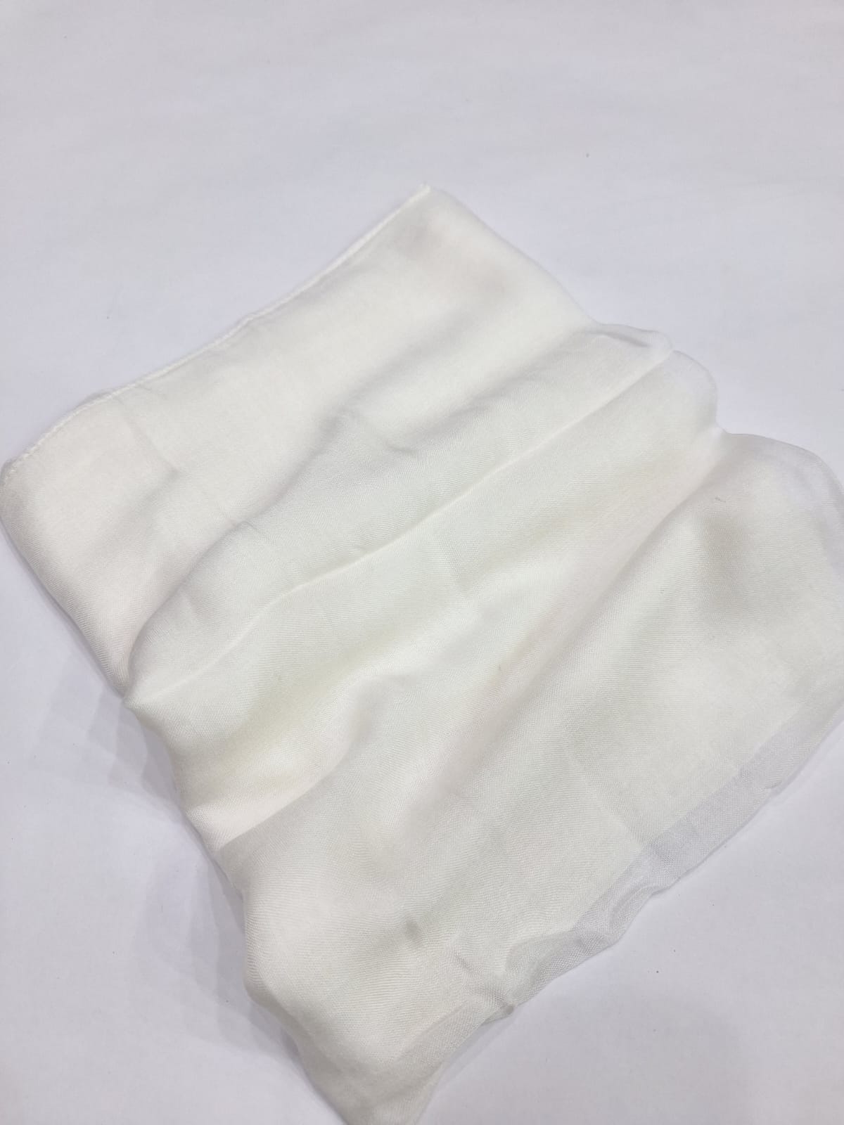 Saga linen scarf