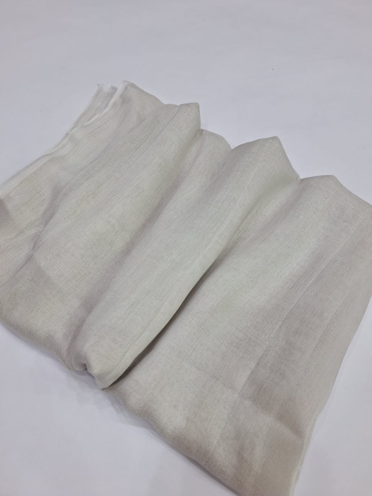 Saga linen scarf