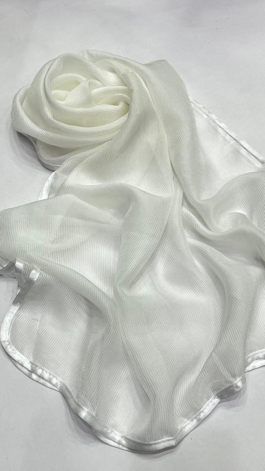 Elle Scarf