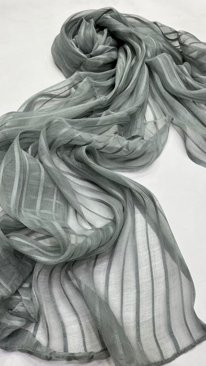 Fluff cloud scarf