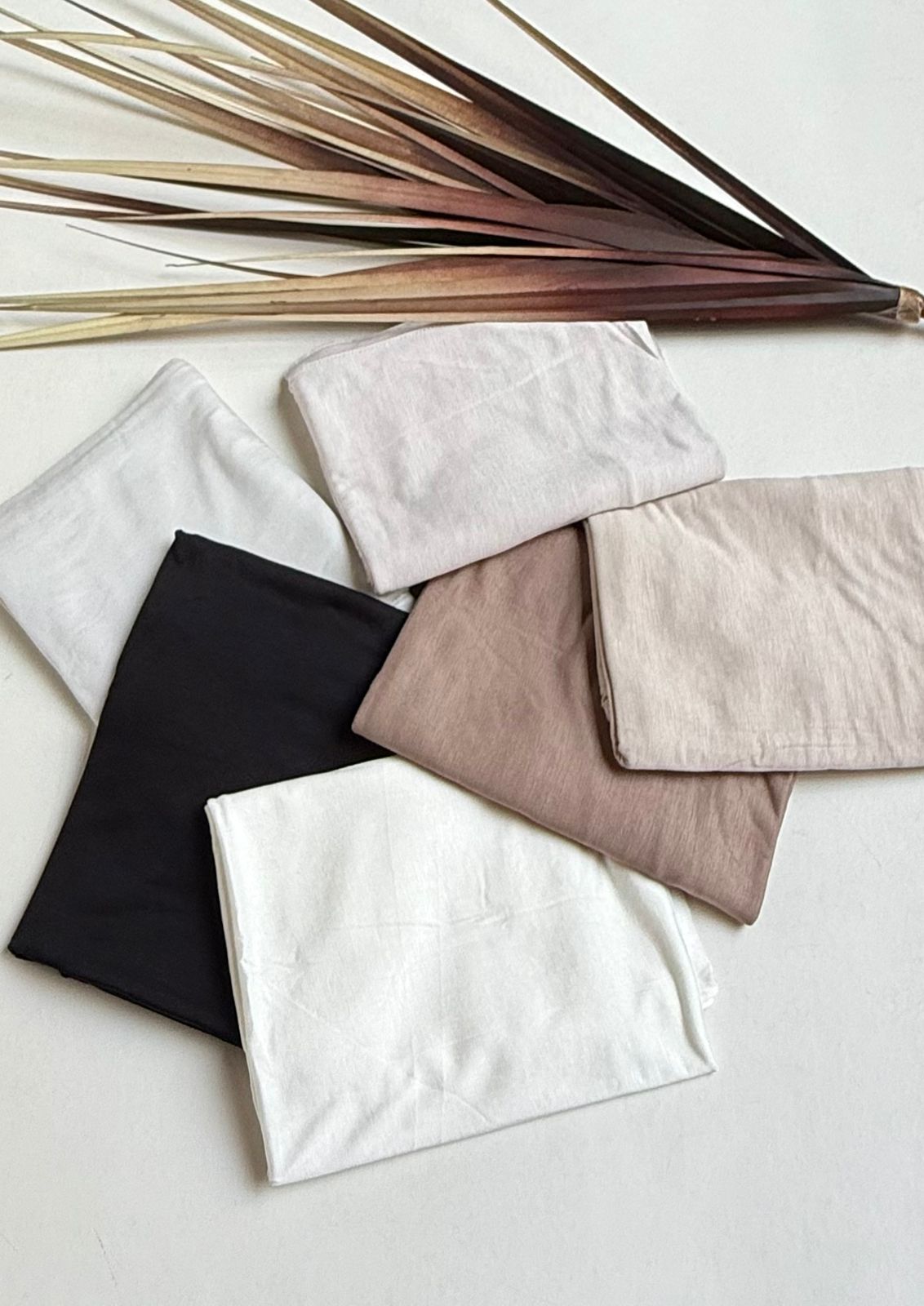 Nasma scarf.