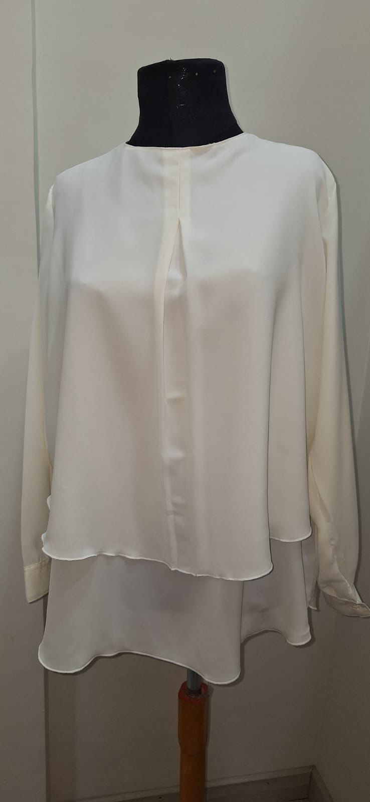 Full sleeve ruffled blouse