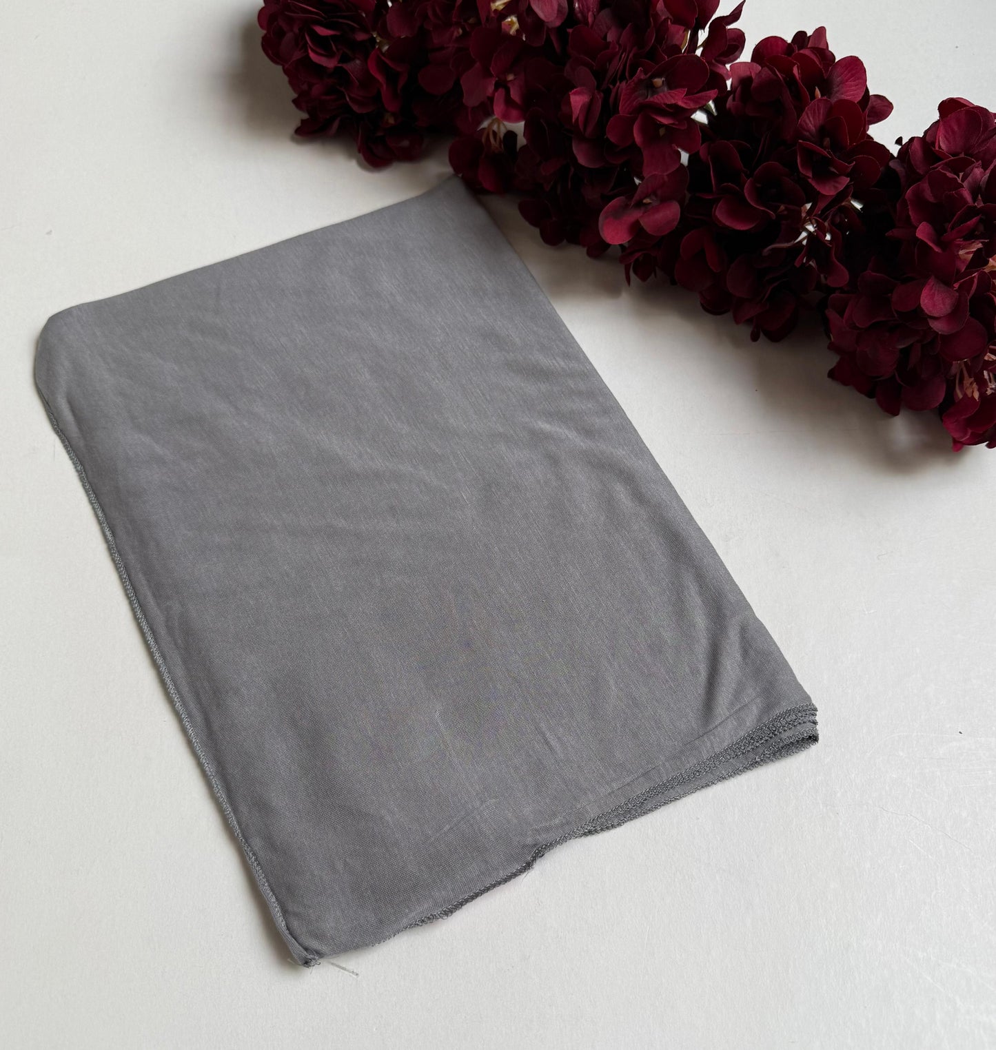 Kuwaiti kleenex scarf