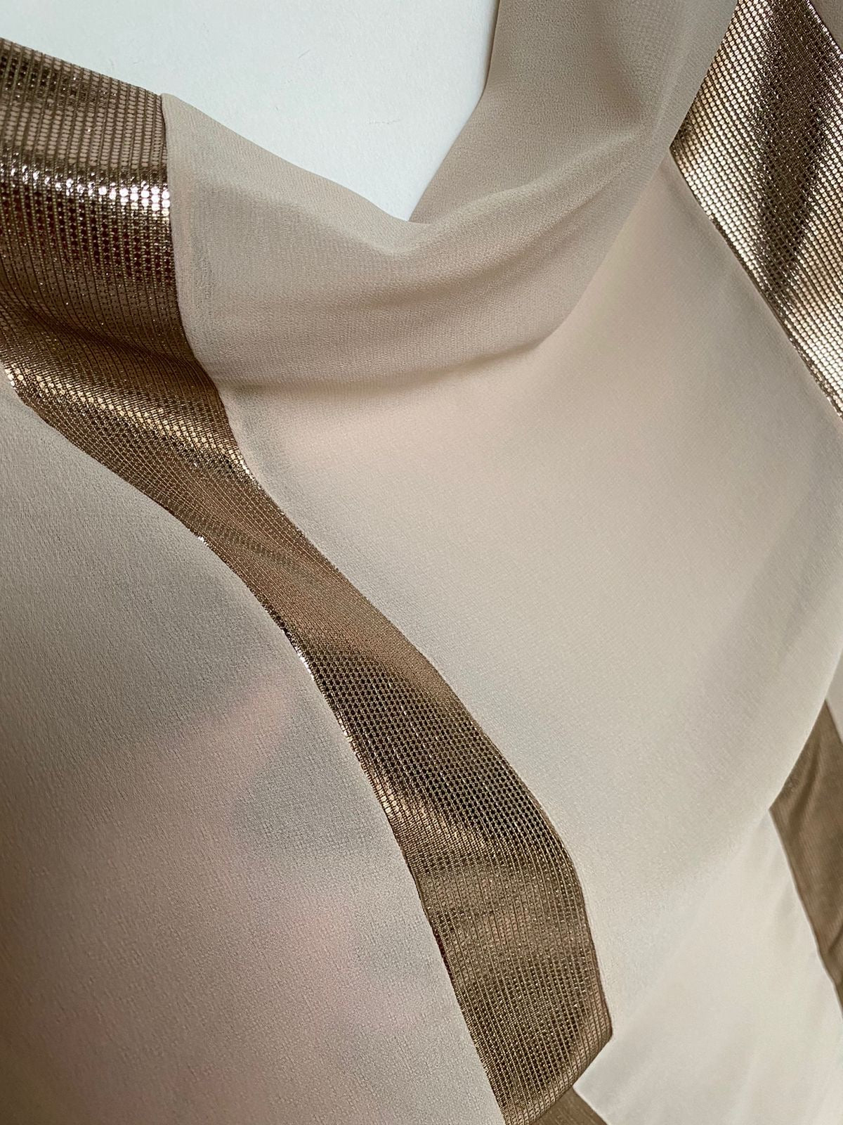 Eloea scarf…