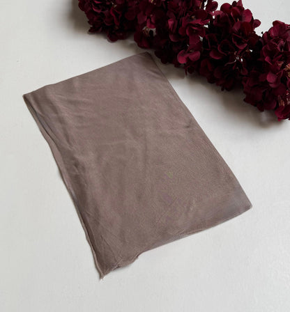 Kuwaiti kleenex scarf