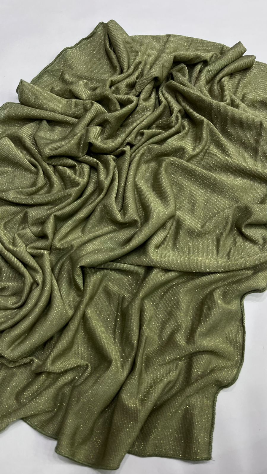 Kuwaiti scarf last piece