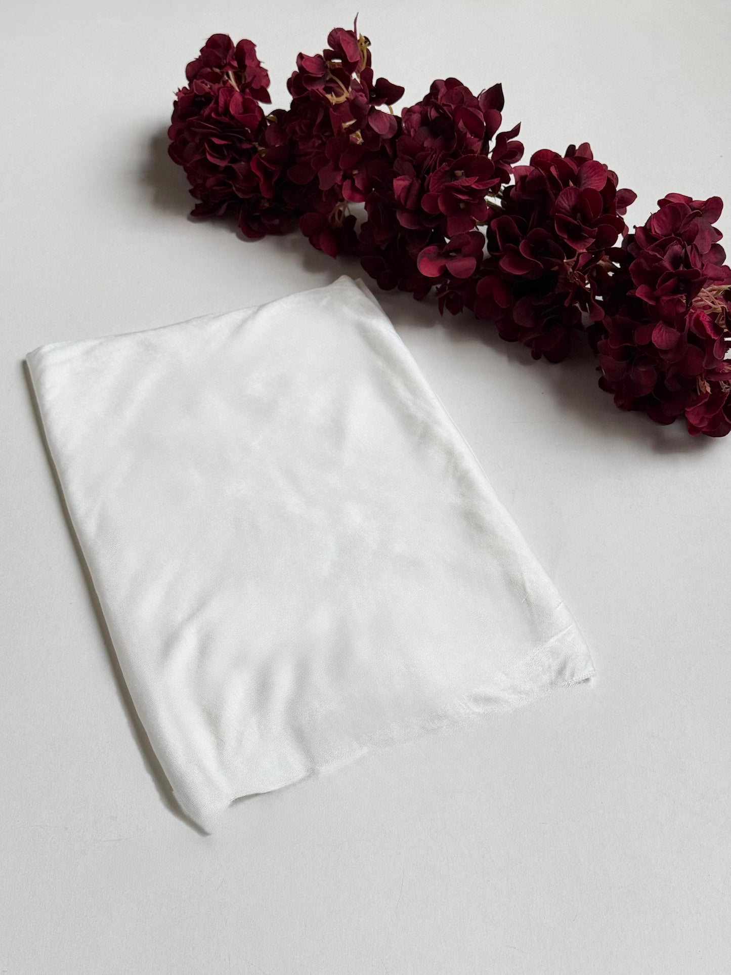 Kuwaiti kleenex scarf