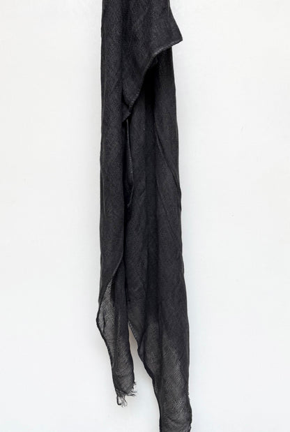 Leeva scarf