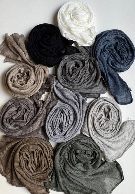 Laya scarf.