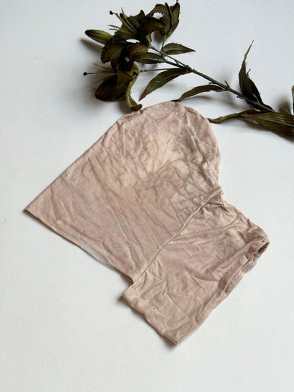 Full coverage bandana.