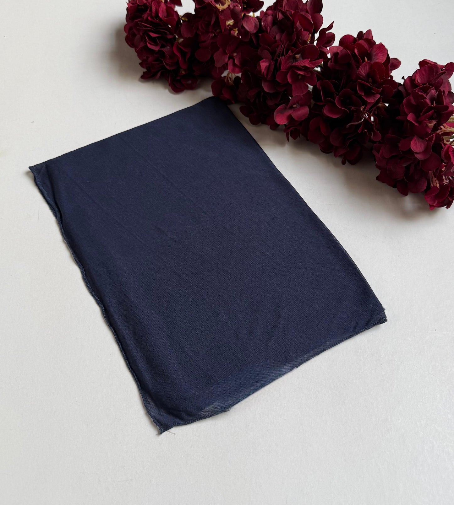 Kuwaiti kleenex scarf