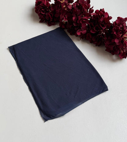 Kuwaiti kleenex scarf