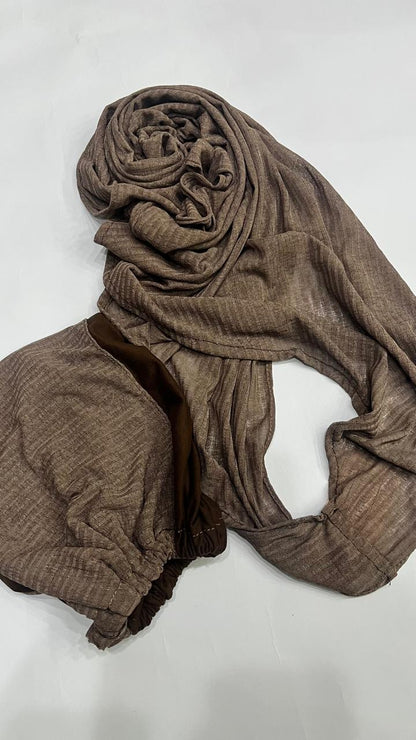 Kuwaiti twist scarf