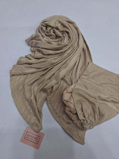 Kuwaiti twist scarf