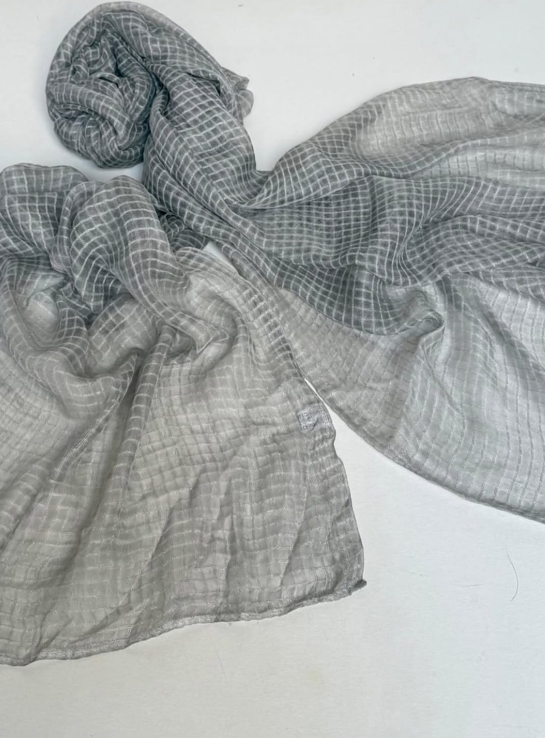 Liora scarf
