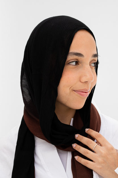 Gradia scarf/brown&black