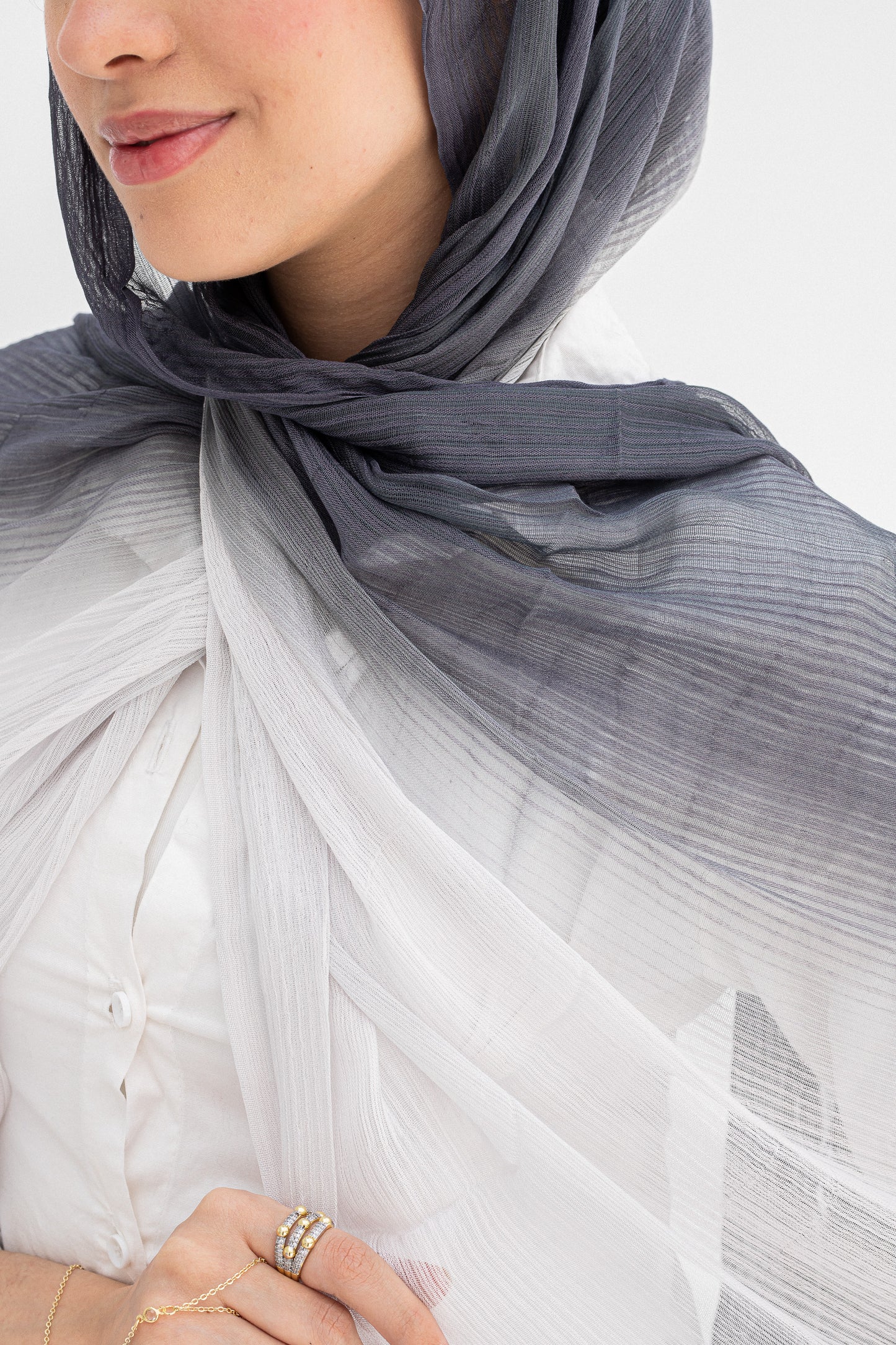 Grey ombre feather loom