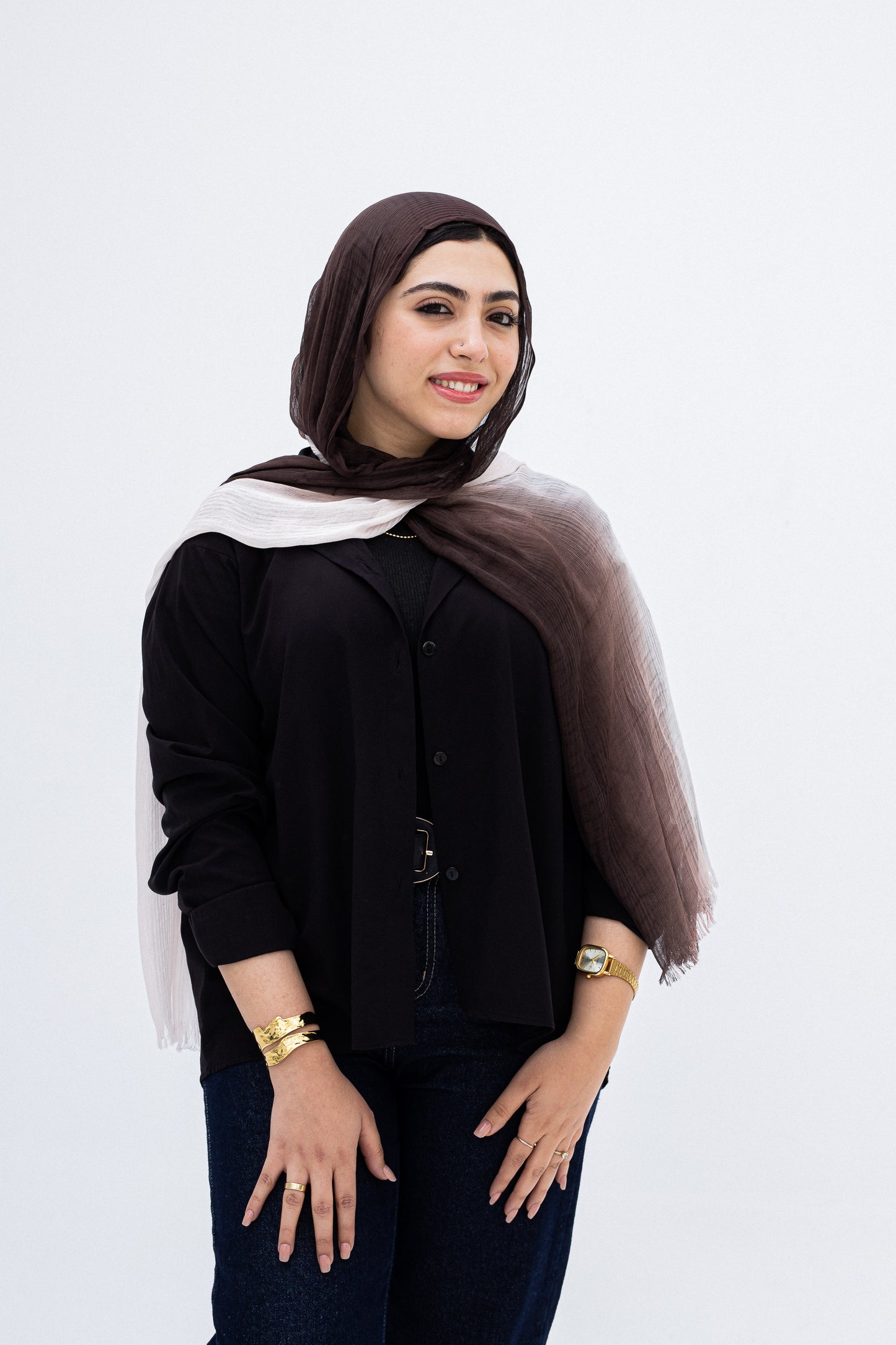 Brown/offwhite feather loom